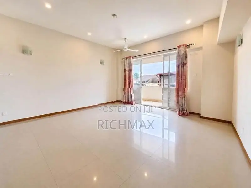 Apartment for sale in Mount Lavinia