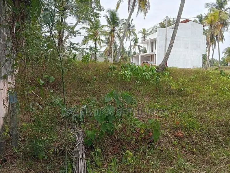 Land for Sale in Yakkala Town