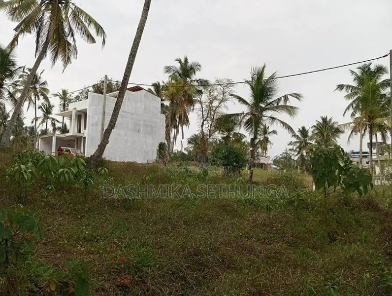 Land for Sale in Yakkala Town