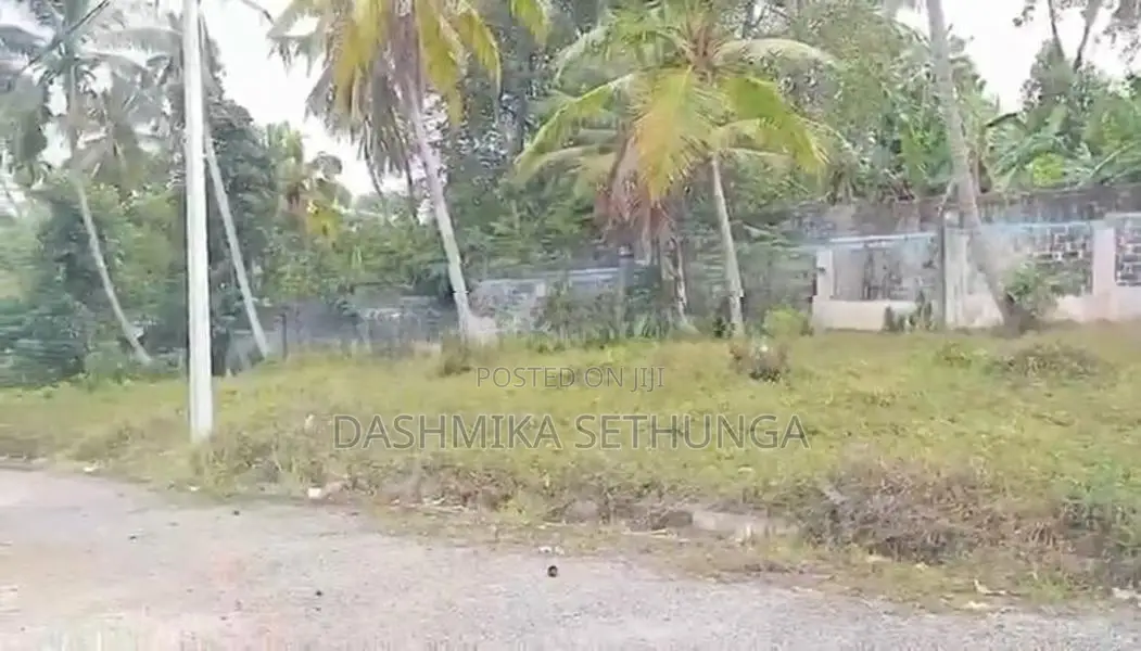 Land for Sale in Yakkala Town