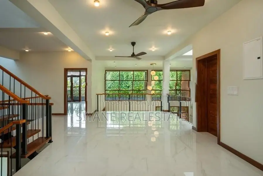 Luxury New House Sale in Battaramulla