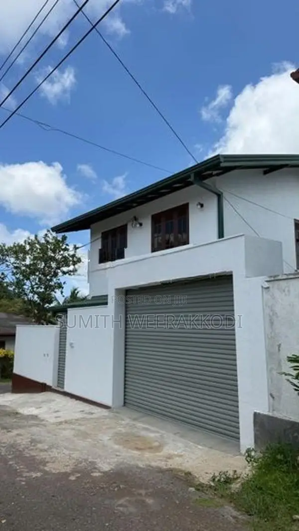House in Suwarapola