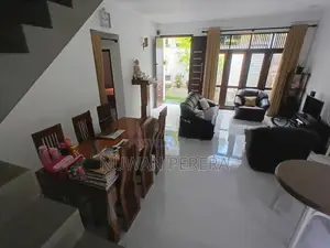 Piliyandala ground floor complete house for sale .