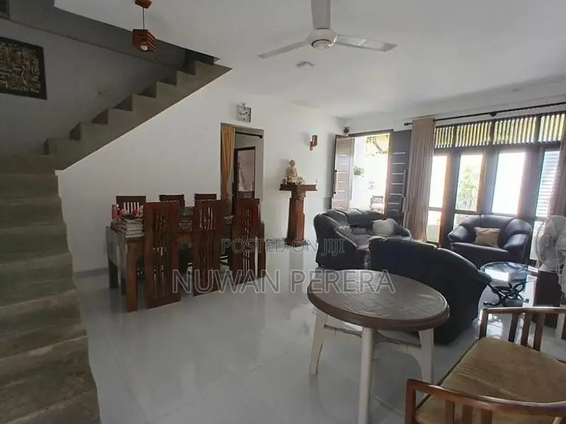 Piliyandala ground floor complete house for sale .