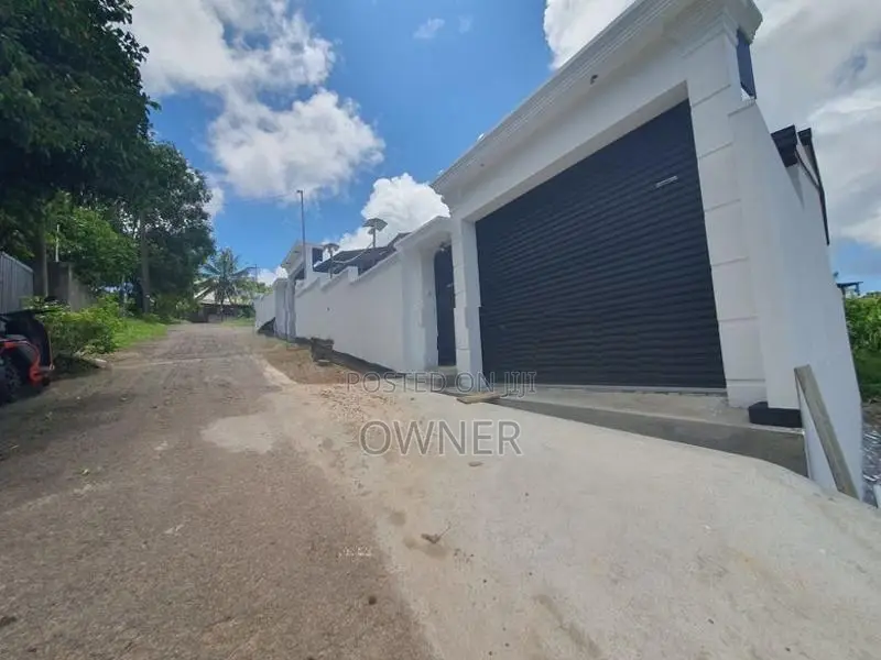 Newly Built Brand New House For Sale In Piliyandala