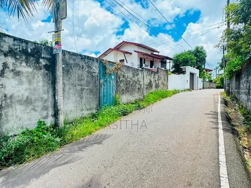 8.5 Super Land Sale Pannipitiya
