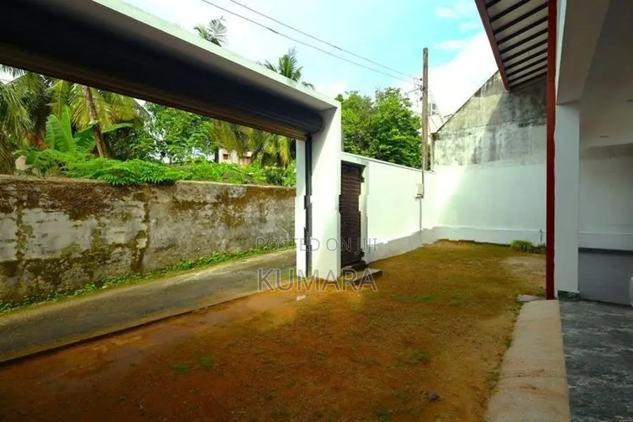 Exclusive Parliament view House for sale – PELAWATTA