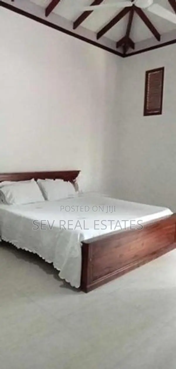 Fully Furnished Villa for long /short term rent in Weligama