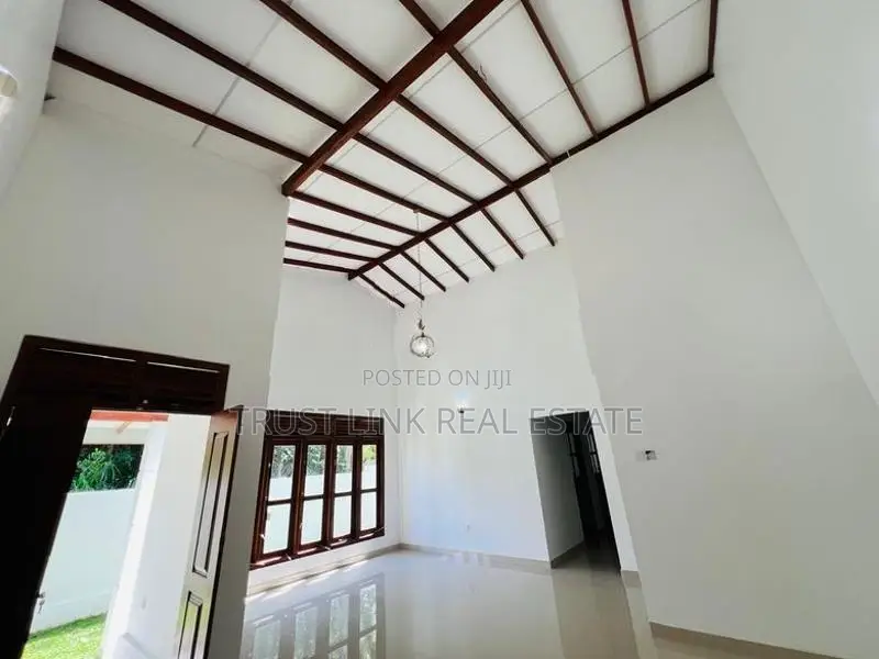 Brand New Single Story House For In Ragama