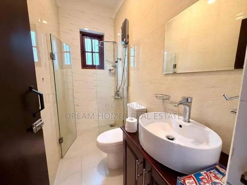 9BR Residential Building for Sale – Colombo 5