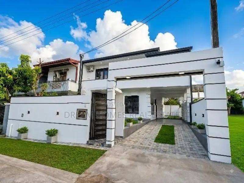 2 Story 4 Bed (ac) House for Sale Piliyandala
