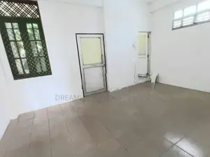 Nugegoda Commercial Building for Rent – Stanley Tilakaratne Mawatha