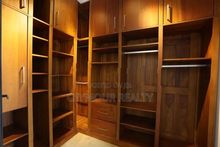 Luxury Architect-Designed House for Sale – Kahathuduwa