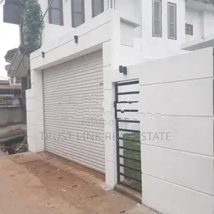 B/New House for Sale in Waththala