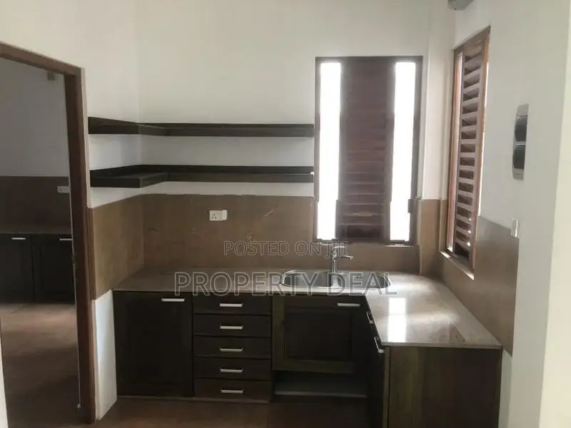 4 BR House for Rent in Rajagiriya - PDH334