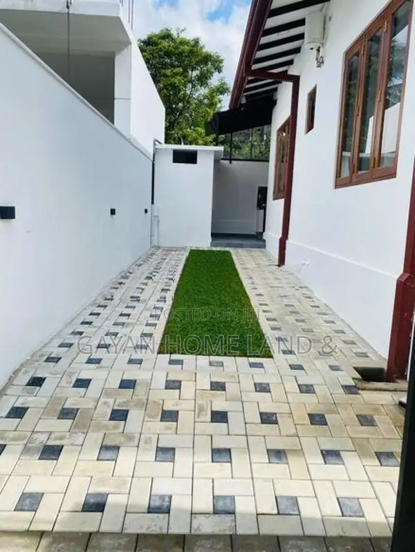 Brand New Well Designed Quality House For Sale In Polgasowita