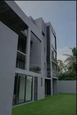 🌿 Modern Riverfront Luxury House for Rent in Rajagiriya – PDH378