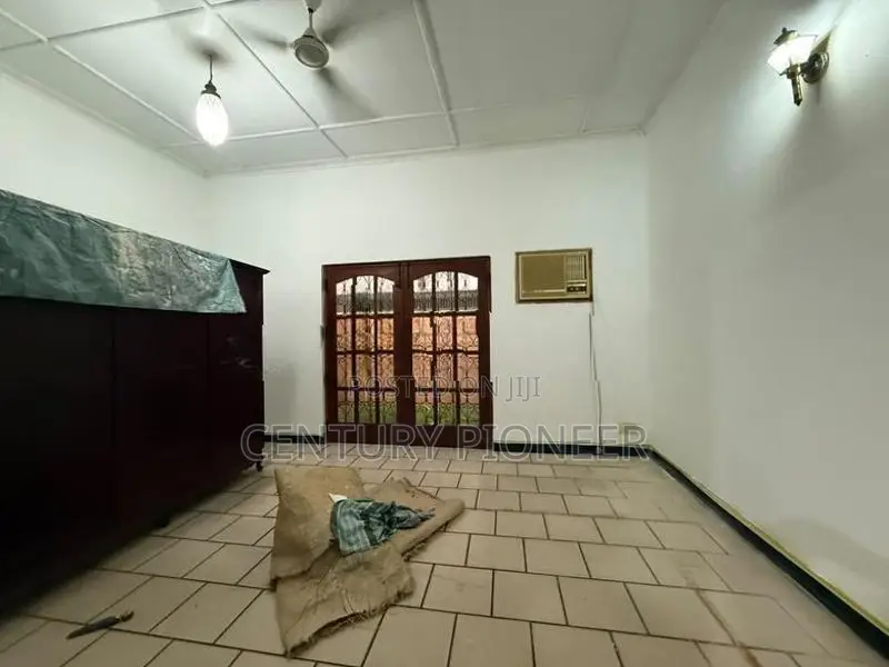 Commercial Property for Rent in Colombo 5