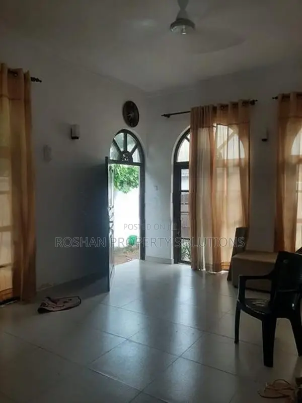 Single house for rent in Rathmalana