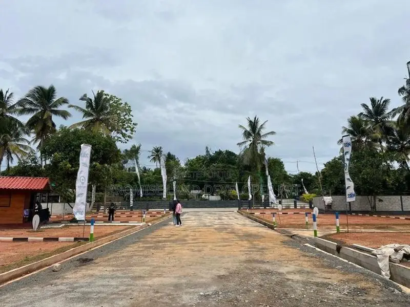 Land is in Wadduwa Y31