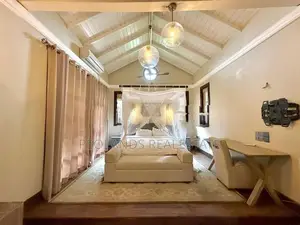 (NR711) Luxury House Rent in Colombo 05