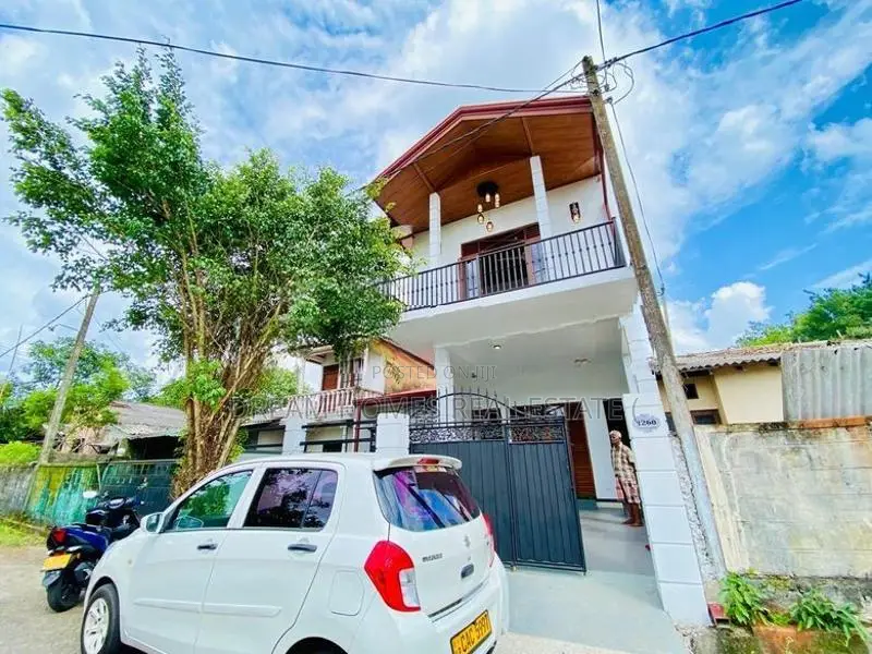Newly Built 3BR Home for Sale in Athurugiriya – 6 Perches