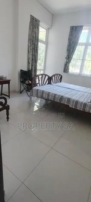 3 Bedroom Furnished Apartment for Sale in Colombo 5