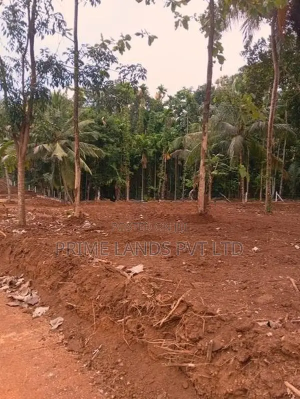 කුරුණෑගල ඉඩමක්