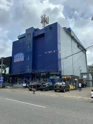 Prime Commercial Building for Rent – Boralesgamuwa Junction