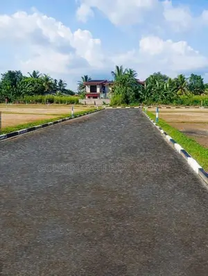 Yakkala Town Land for Sale