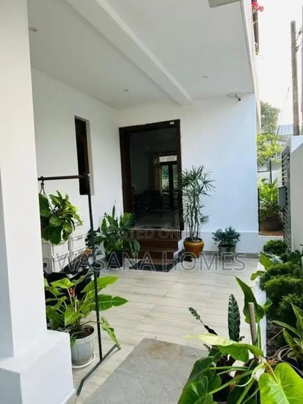 Valuable Two Story House for Sale Maharagama