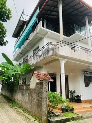 3story stand along house on rent Boralasgamuwa