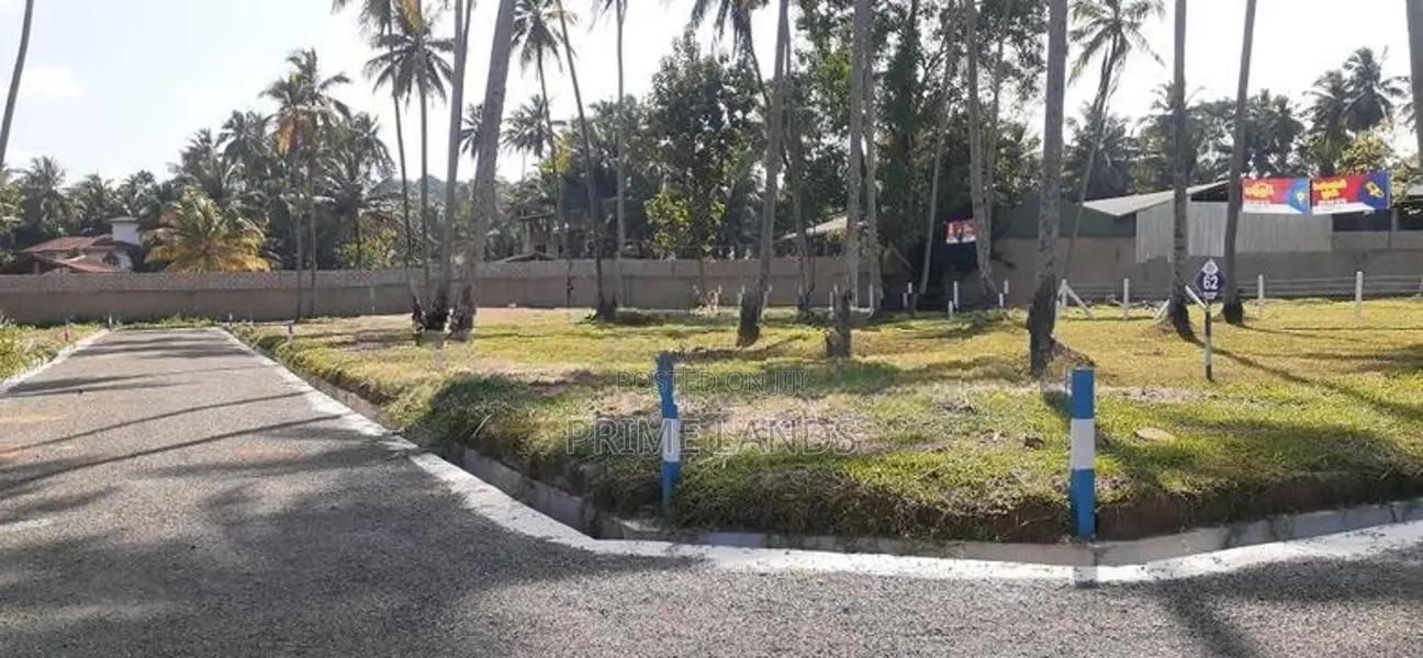 කුරුණෑගල පුත්තලම් පාරෙන් පදිංචියට ඉඩමක්
