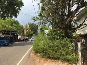 62.2 Perches Land with 2 Story House for Sale Dehiwala