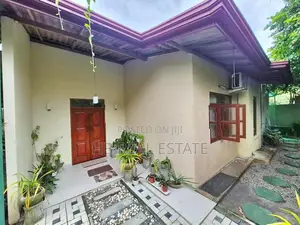 Almost Brand New Single Story House For Sale Kahathuduwa