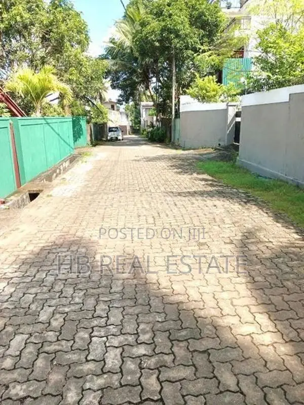 7.50 Perches Residential Bare Land for Sale Boralasgamuwa