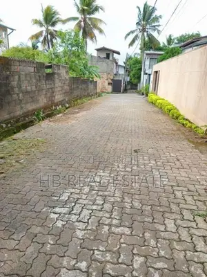 7.50 Perches Residential Bare Land for Sale Boralasgamuwa