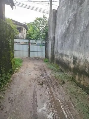 Land for Sale in Wellampitiya