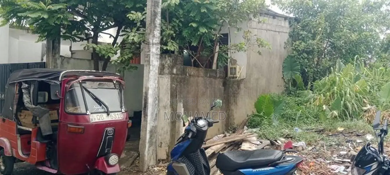 Land for Sale in Wellampitiya - Residential