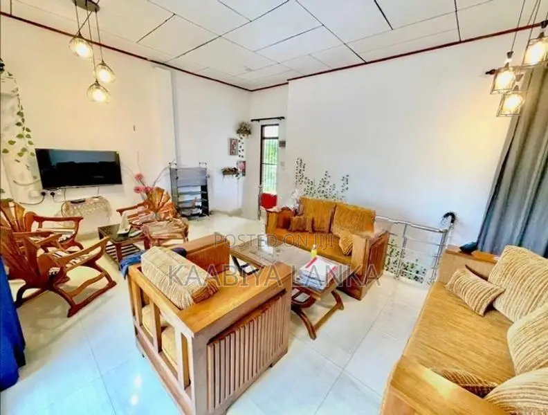 House with Commercial Shop Sale in Ragama