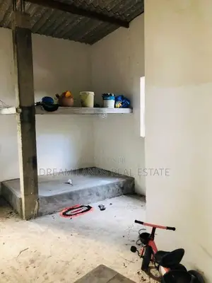 Residential land for sale yakkala Idigolla