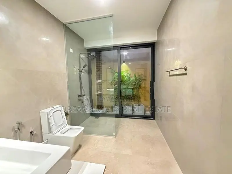 Luxury 2-Storey 4 Bedroom House for Sale – Battaramulla