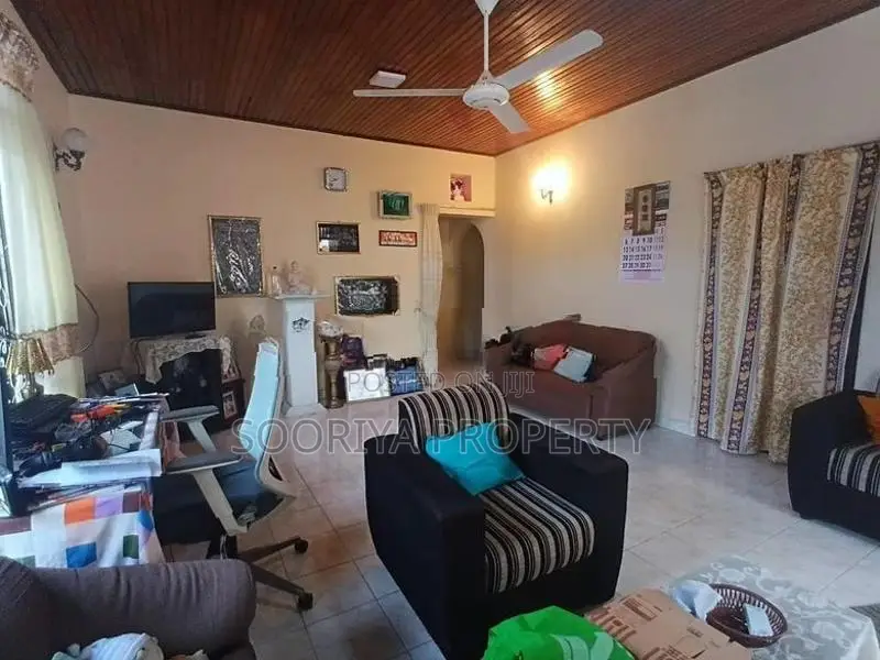 Near Piliyandala Town 10 Perches House for Sale
