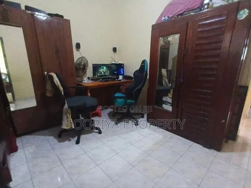 Near Piliyandala Town 10 Perches House for Sale
