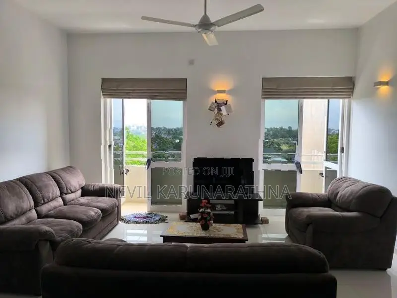 Prime Bella Rajagiriya 3 Bed, 2 Bath (+1 Maid Bath) High Floor For Ren