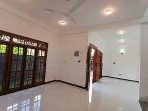 Three-Storey Modern House for Sale – Makandana, Kesbawa