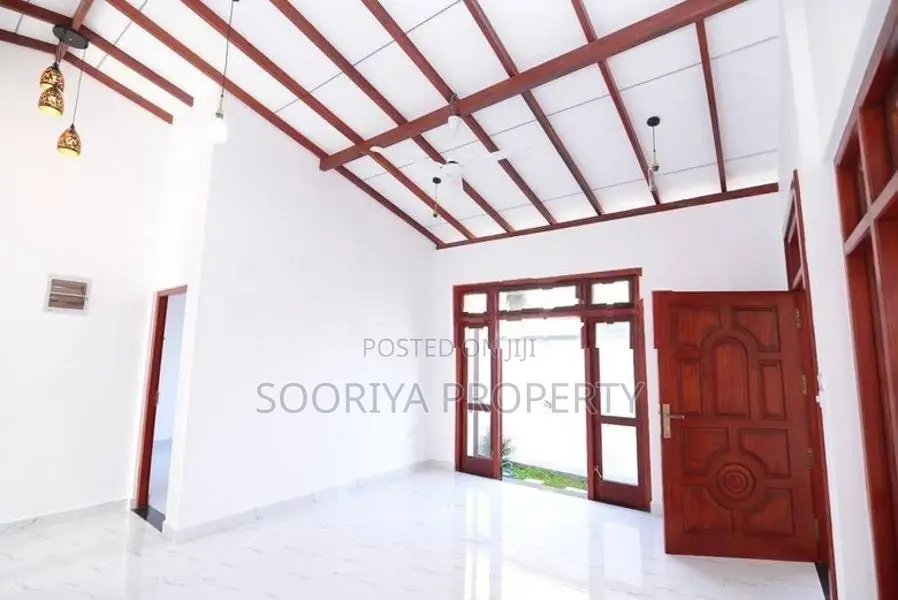 Luxury Brand New House for Sale in Piliyandala