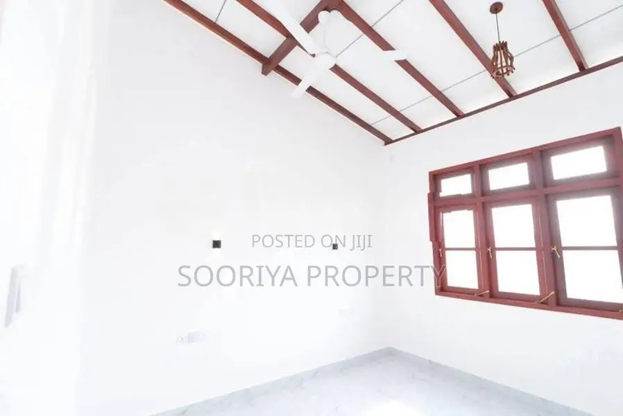 Luxury Brand New House for Sale in Piliyandala