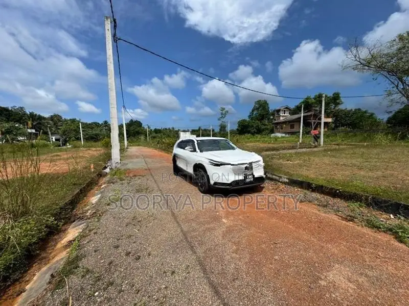 Highly Residential Land for Sale in Piliyandala Kahathuduwa