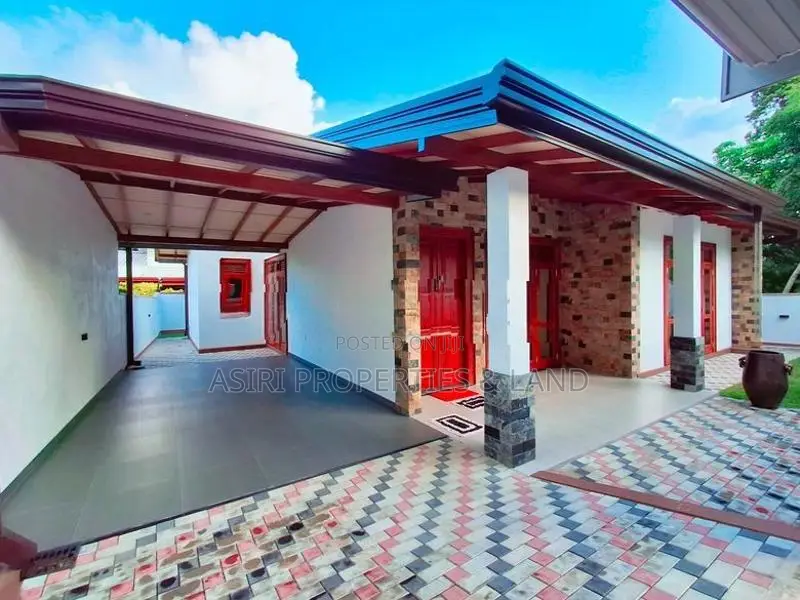 3 BEDS NEW HOUSE FOR SALE IN PILIYANDALA KAHATHUDUWA